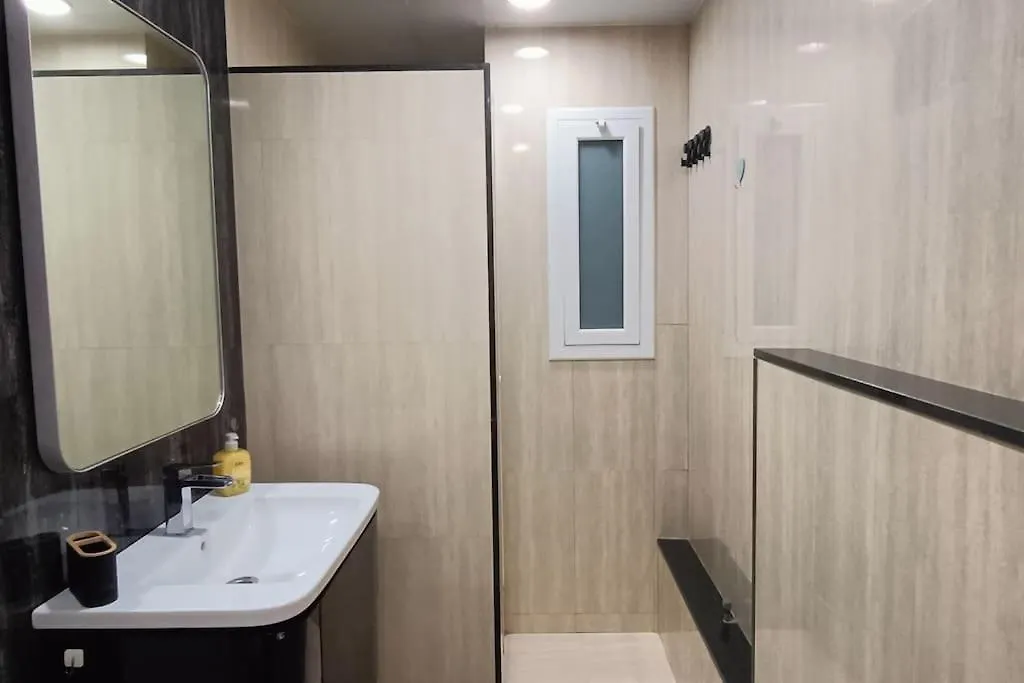 Apartamento Gran Via Para 6 En El Centro De Premia Premiá de Mar 0*,  Spanyolország