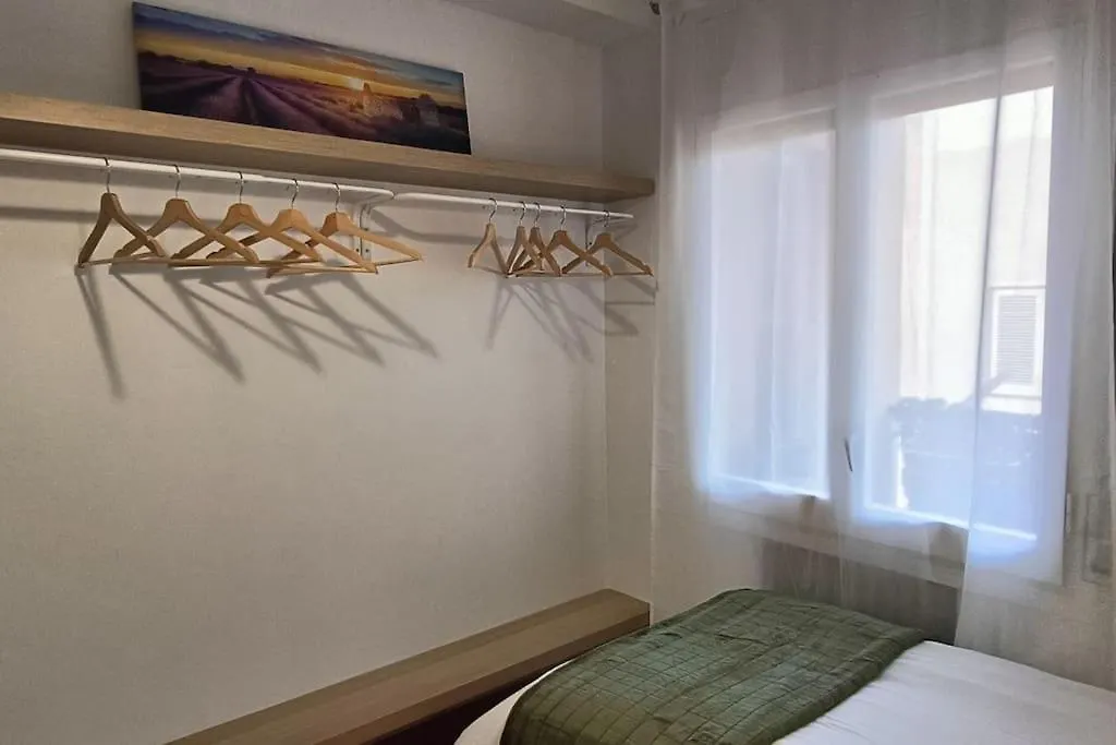 Apartamento Gran Via Para 6 En El Centro De Premia Premiá de Mar Apartman